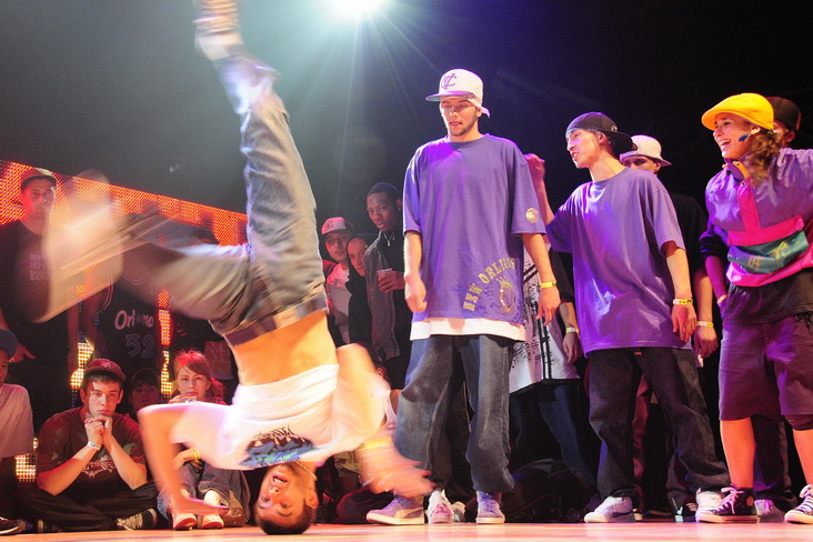Breakdance_05_XL